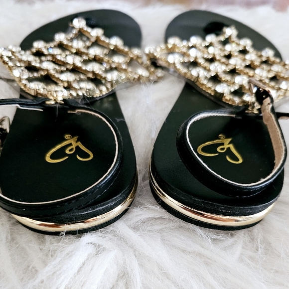 7.5 BLACK J CREW POM POM SANDALS  🩴 - Picture 6 of 9